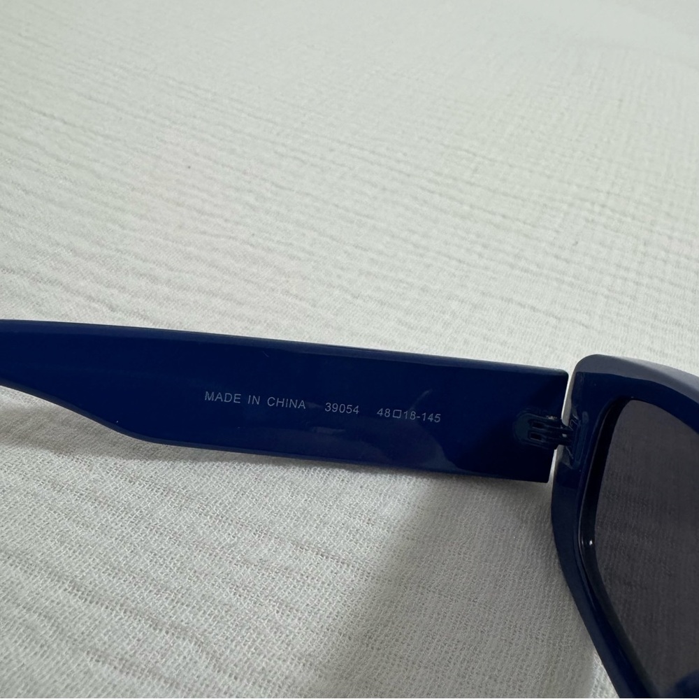 A.J. Morgan Bold Blue Sunglasses - Picture 7 of 8